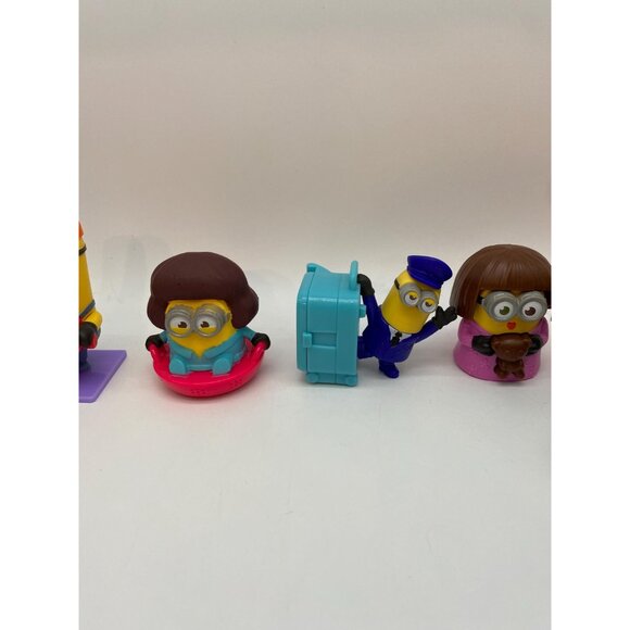 2022 McDonald's Minions: Happy Meal Toy Collection - Despicable Me Movie Figures - Picture 3 of 5
